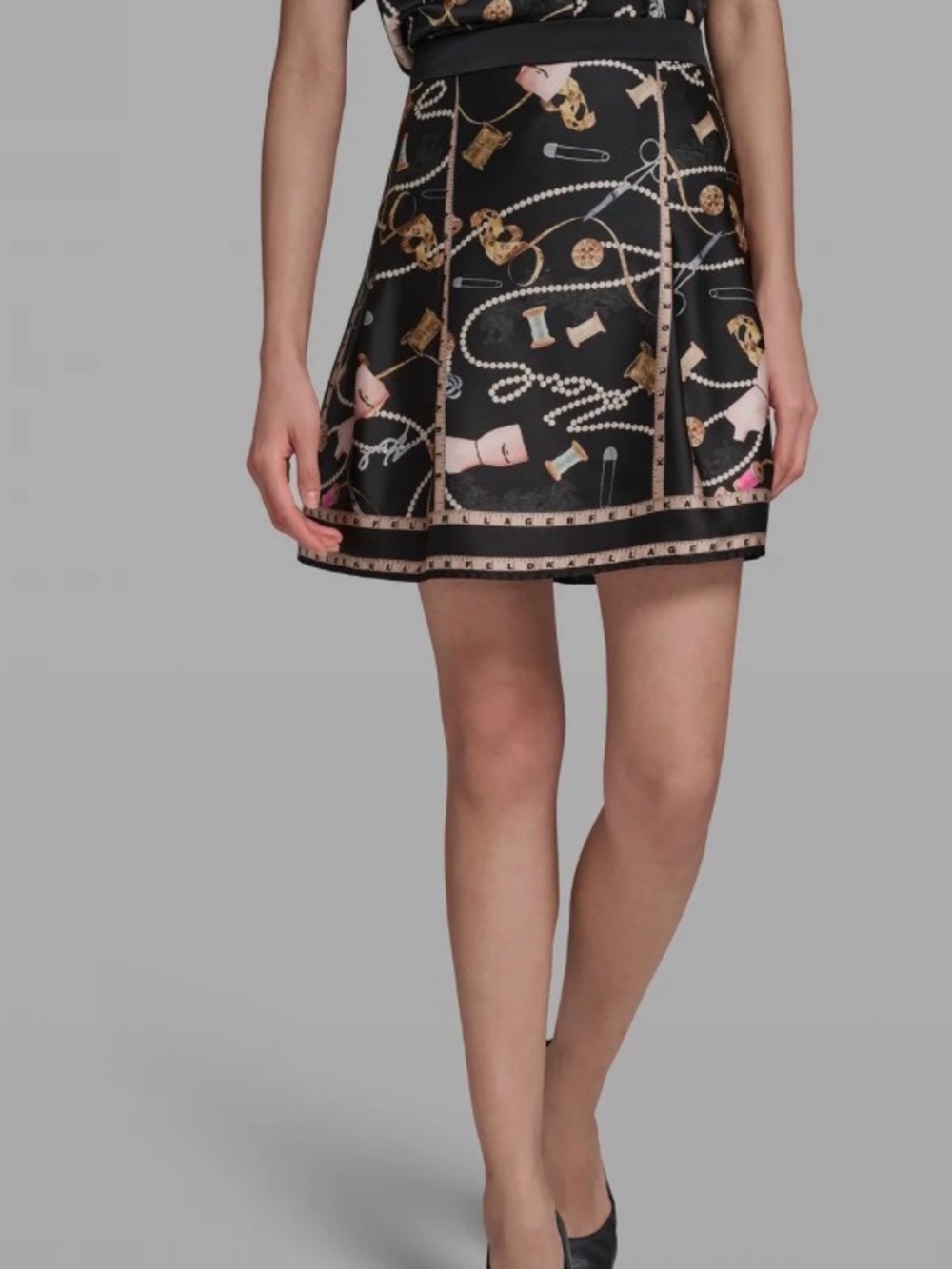 Karlw Lagerfeld Black Printed Pearls & Pins A-Line Satin Mini Skirt Size 16. NWT
